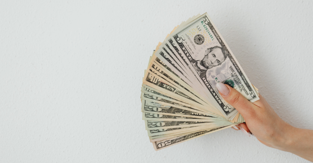 Mastering Cash Flow: How Smart Amazon Sellers Stay Profitable and Prepared 1 Amazon Selling Cash Flow Management
